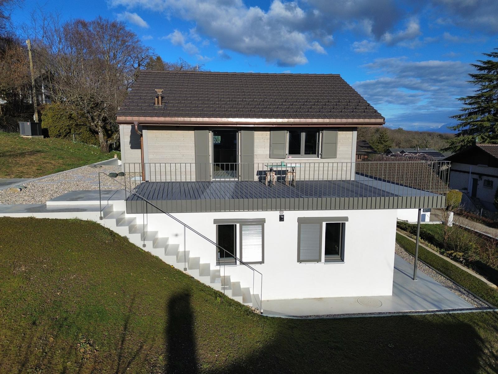 cf569309-8a83-4246-85f1-837b7c5deff4(1)